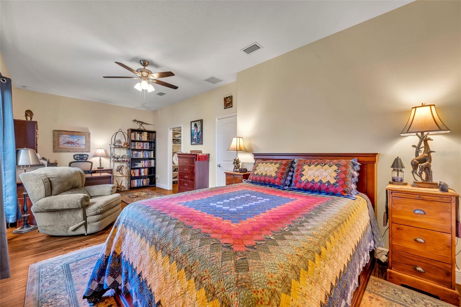 214 FOREST PARK LN, LADY LAKE, FL, 32159