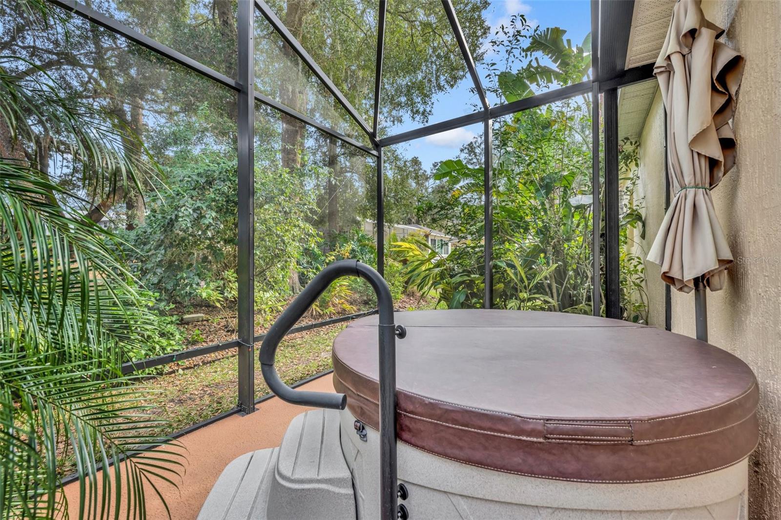 214 FOREST PARK LN, LADY LAKE, FL, 32159