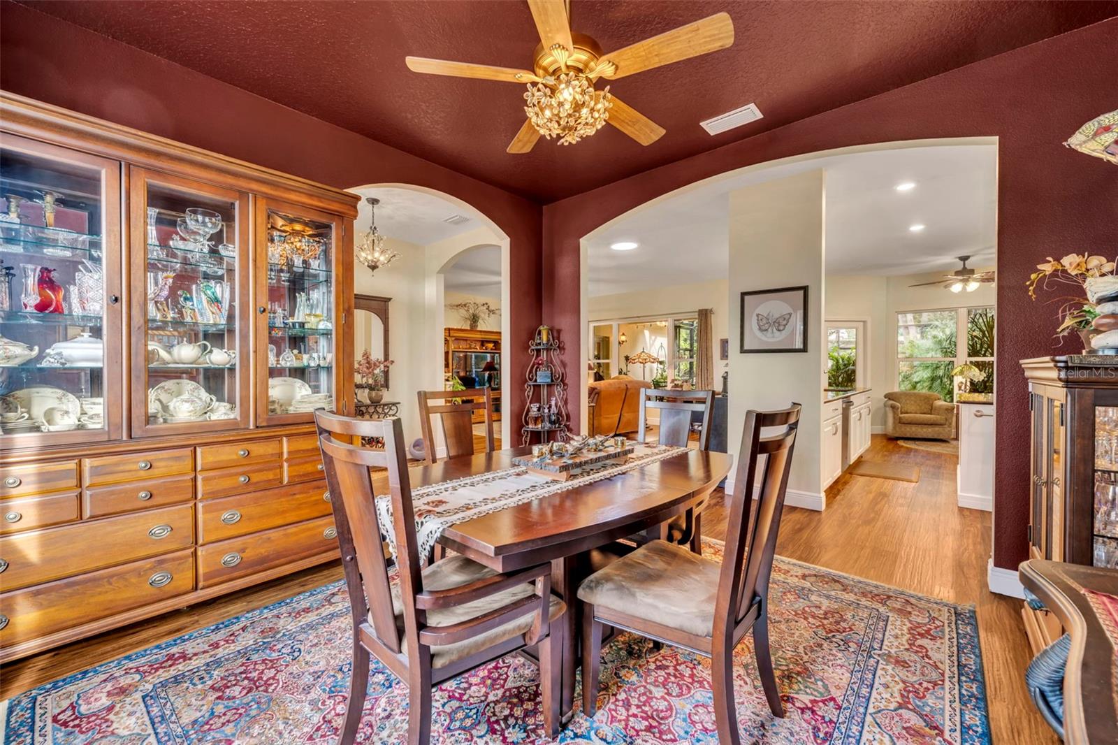 214 FOREST PARK LN, LADY LAKE, FL, 32159