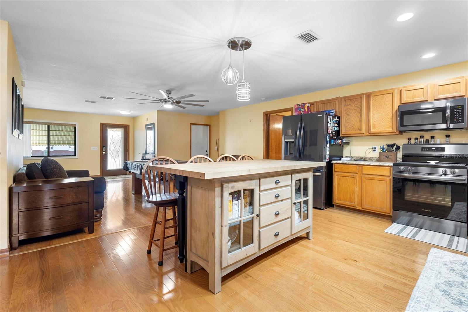 1614 PARADISE LN, ASTOR, FL, 32102