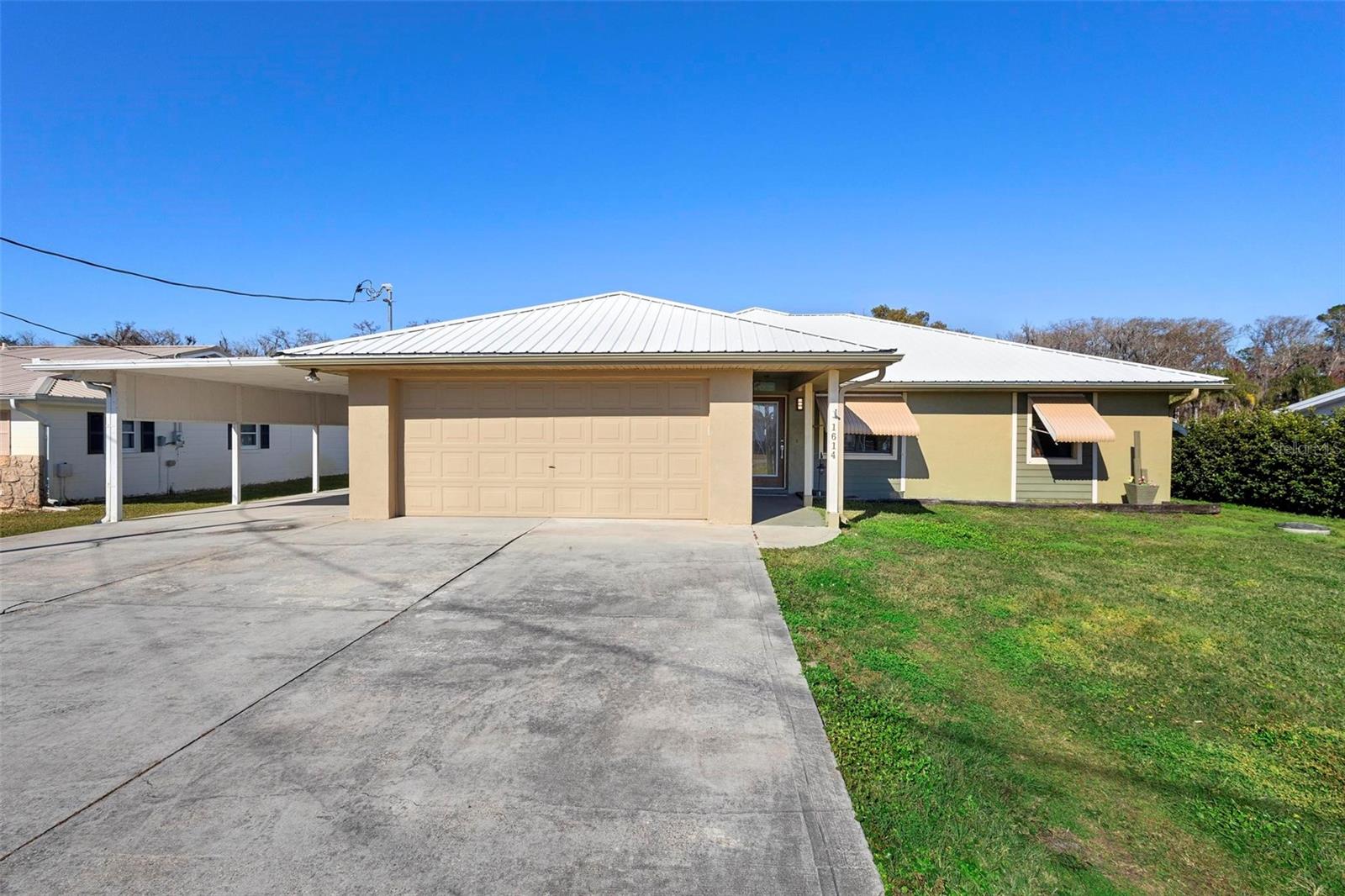 1614 PARADISE LN, ASTOR, FL, 32102