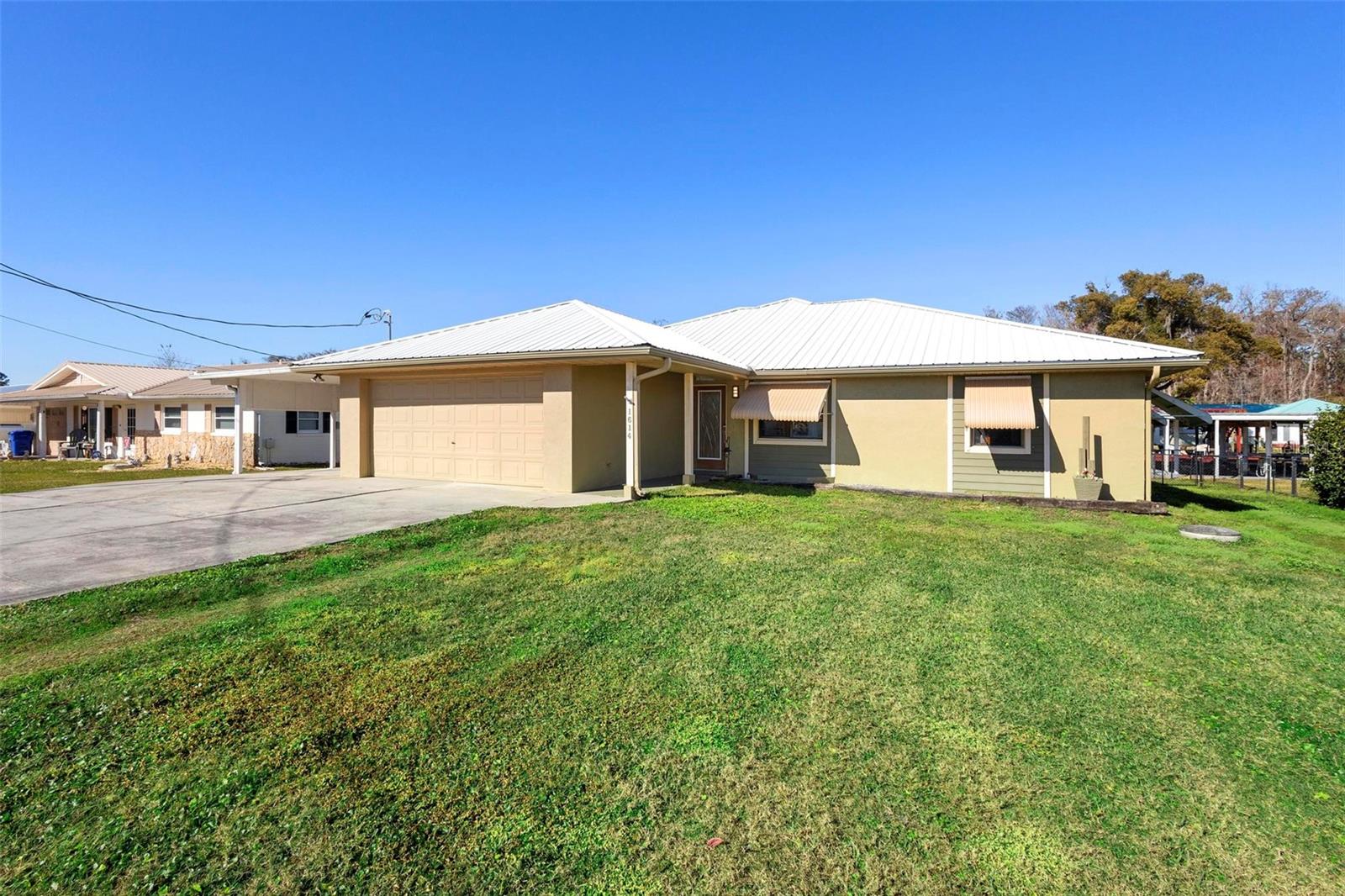 1614 PARADISE LN, ASTOR, FL, 32102