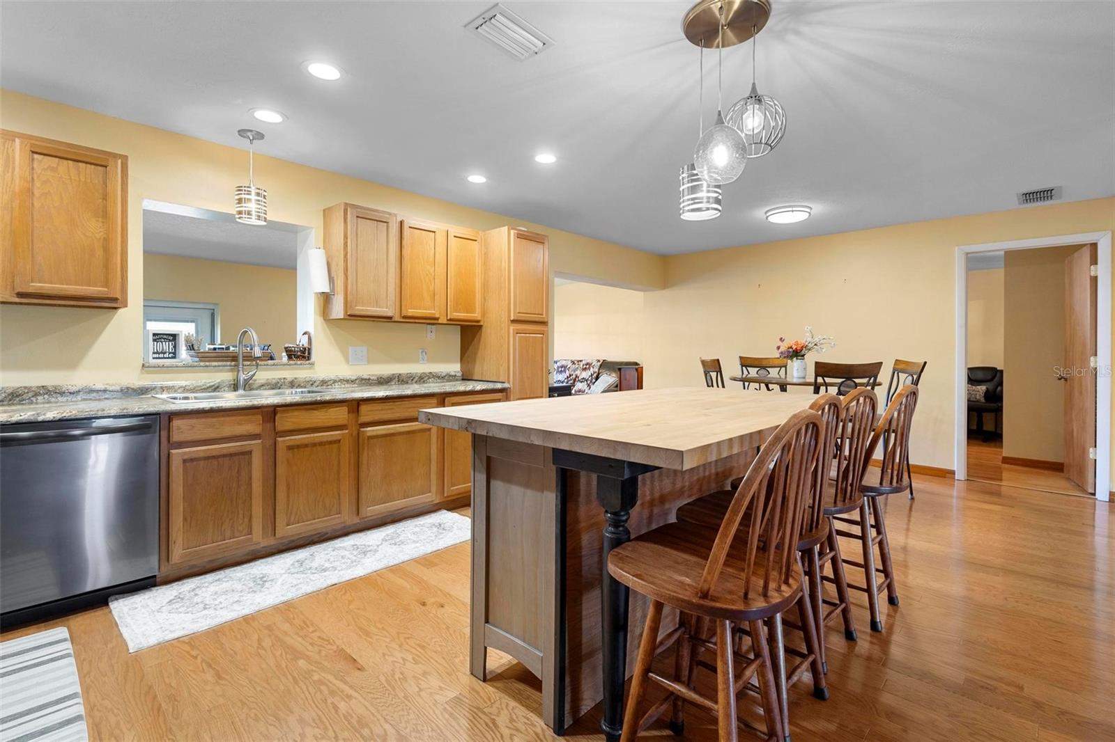 1614 PARADISE LN, ASTOR, FL, 32102