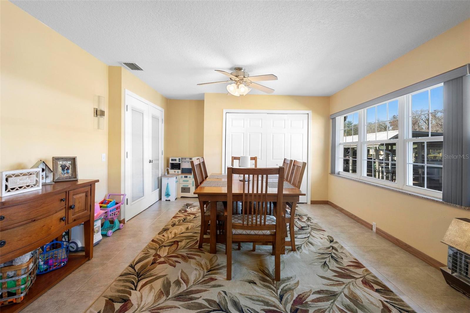 1614 PARADISE LN, ASTOR, FL, 32102