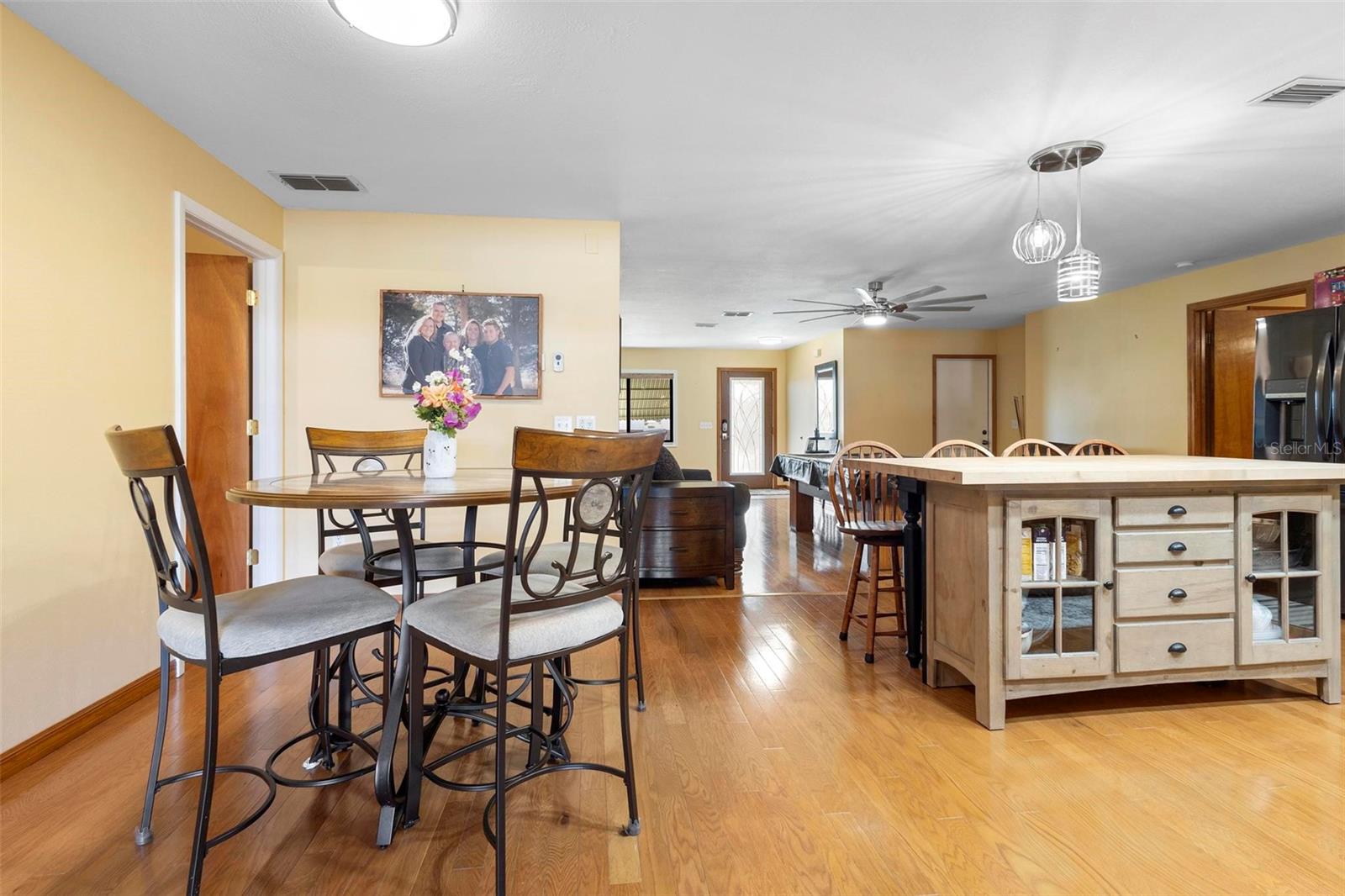1614 PARADISE LN, ASTOR, FL, 32102