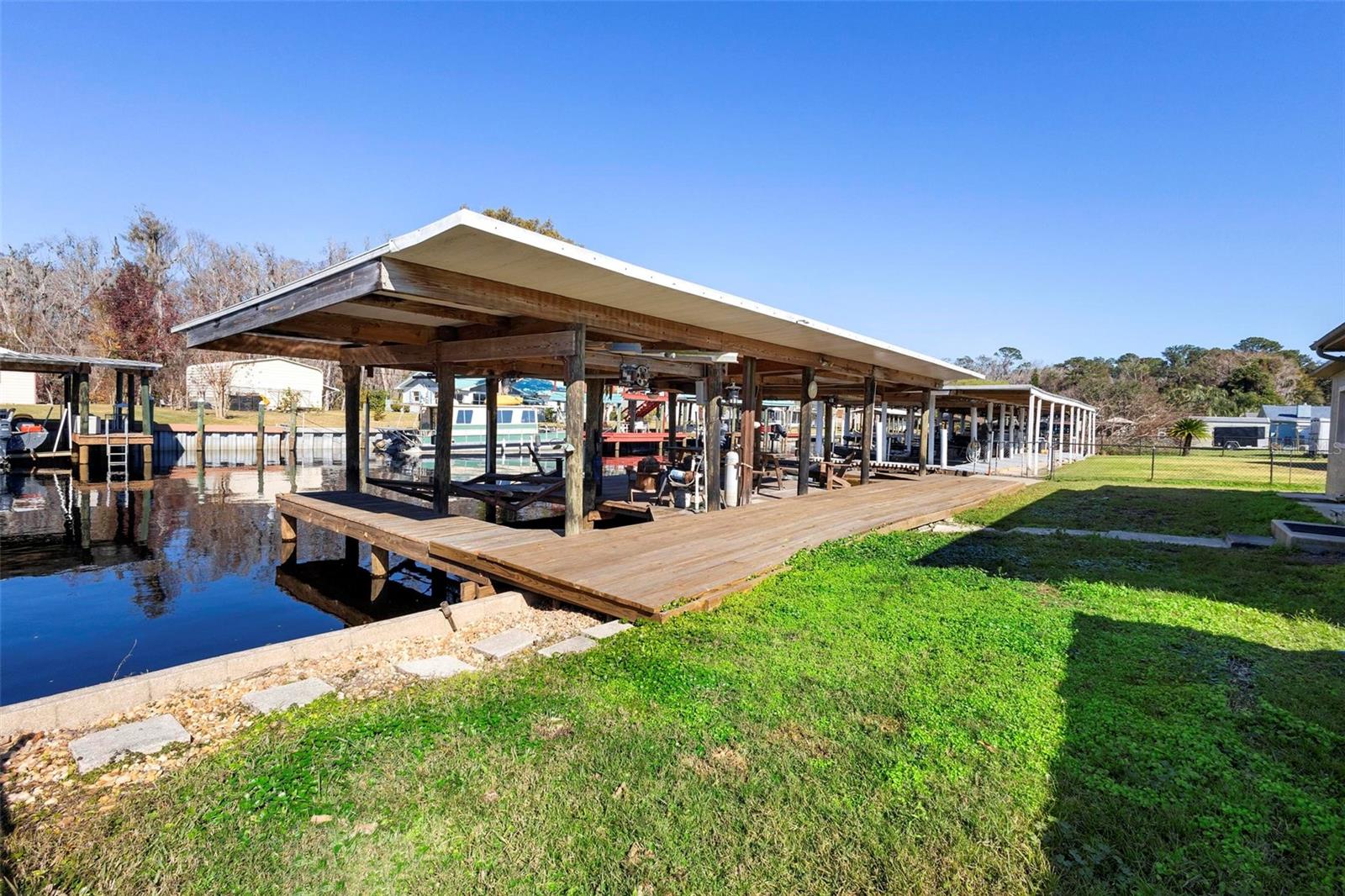 1614 PARADISE LN, ASTOR, FL, 32102