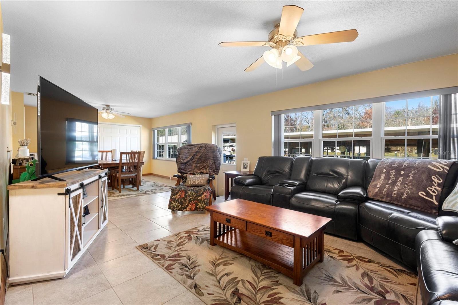 1614 PARADISE LN, ASTOR, FL, 32102