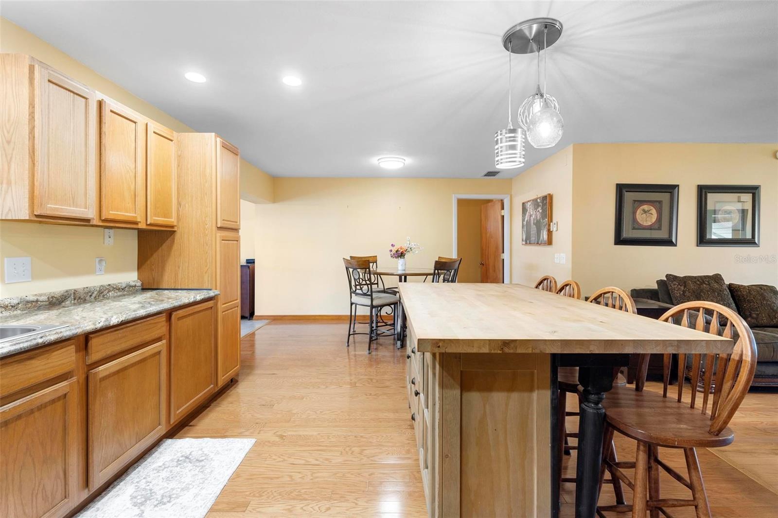 1614 PARADISE LN, ASTOR, FL, 32102