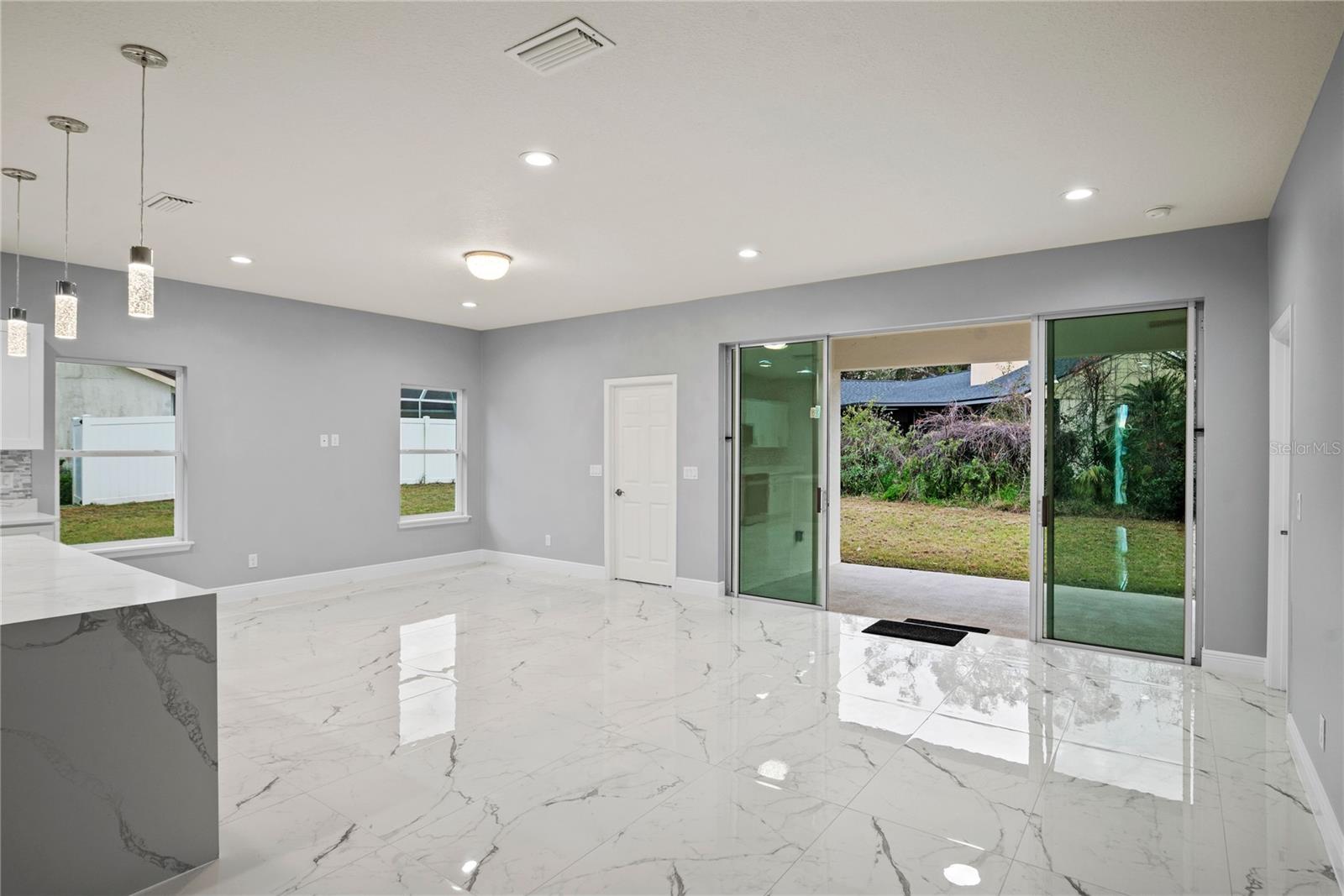 34001 VALENCIA DR, LEESBURG, FL, 34788