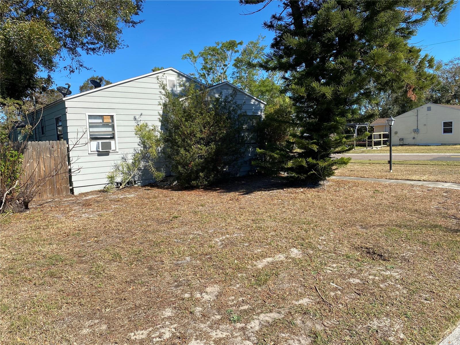 161 83RD AVE N, ST PETERSBURG, FL, 33702