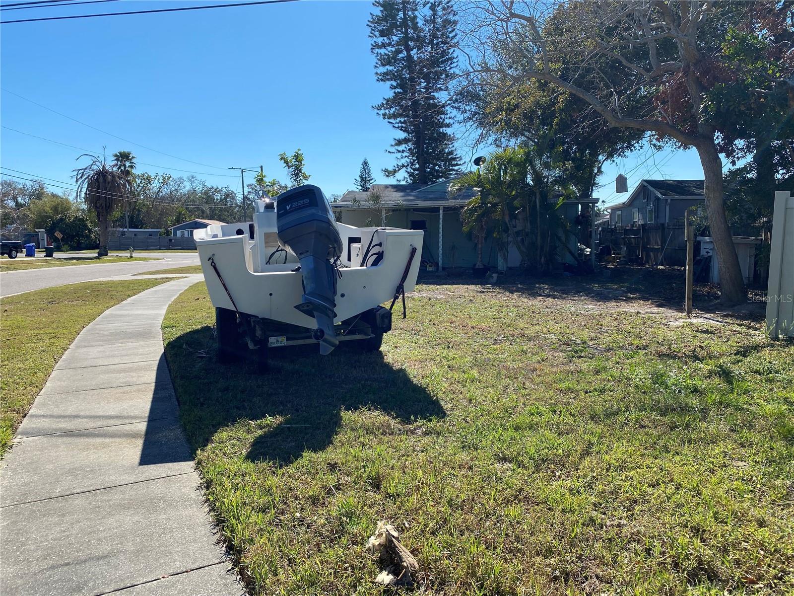 161 83RD AVE N, ST PETERSBURG, FL, 33702