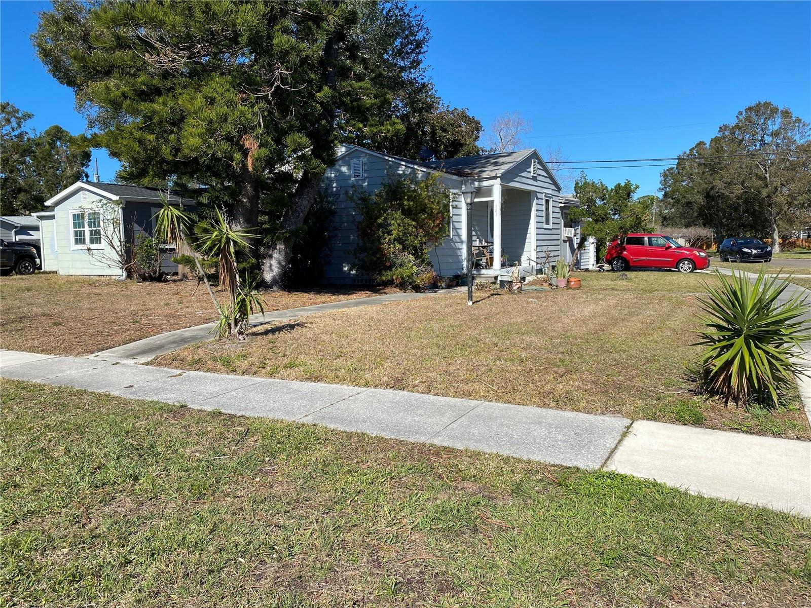 161 83RD AVE N, ST PETERSBURG, FL, 33702