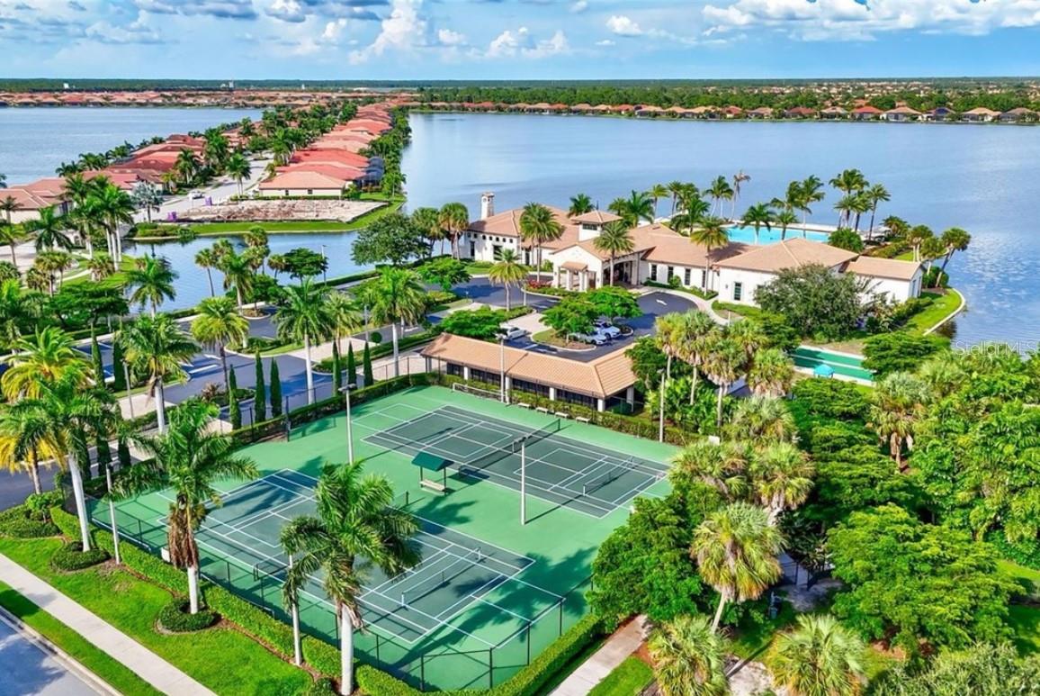 629 MARAVIYA BLVD, NOKOMIS, FL, 34275