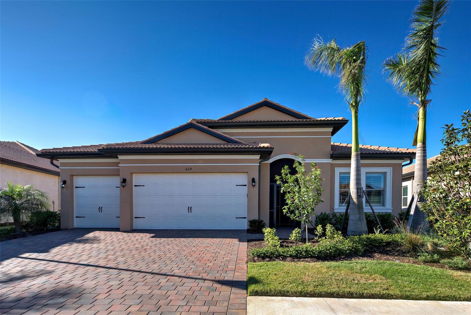 629 MARAVIYA BLVD, NOKOMIS, FL, 34275