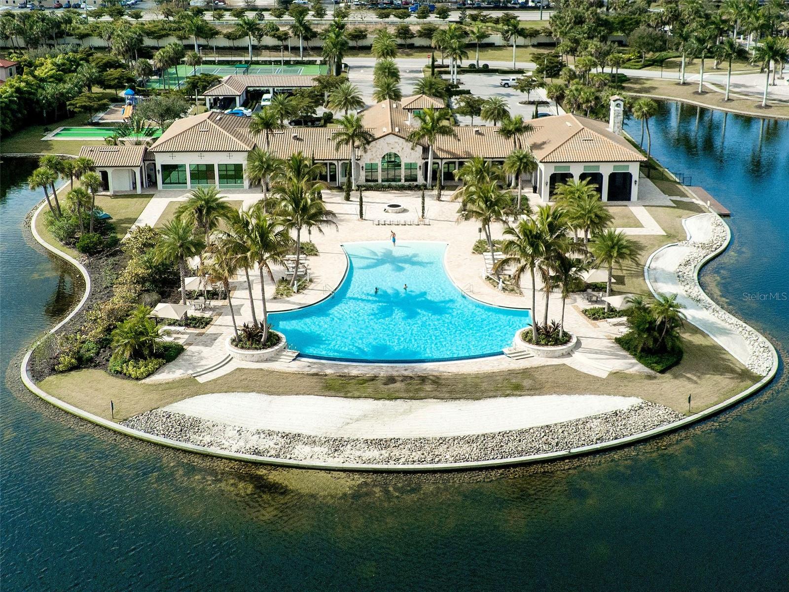 629 MARAVIYA BLVD, NOKOMIS, FL, 34275