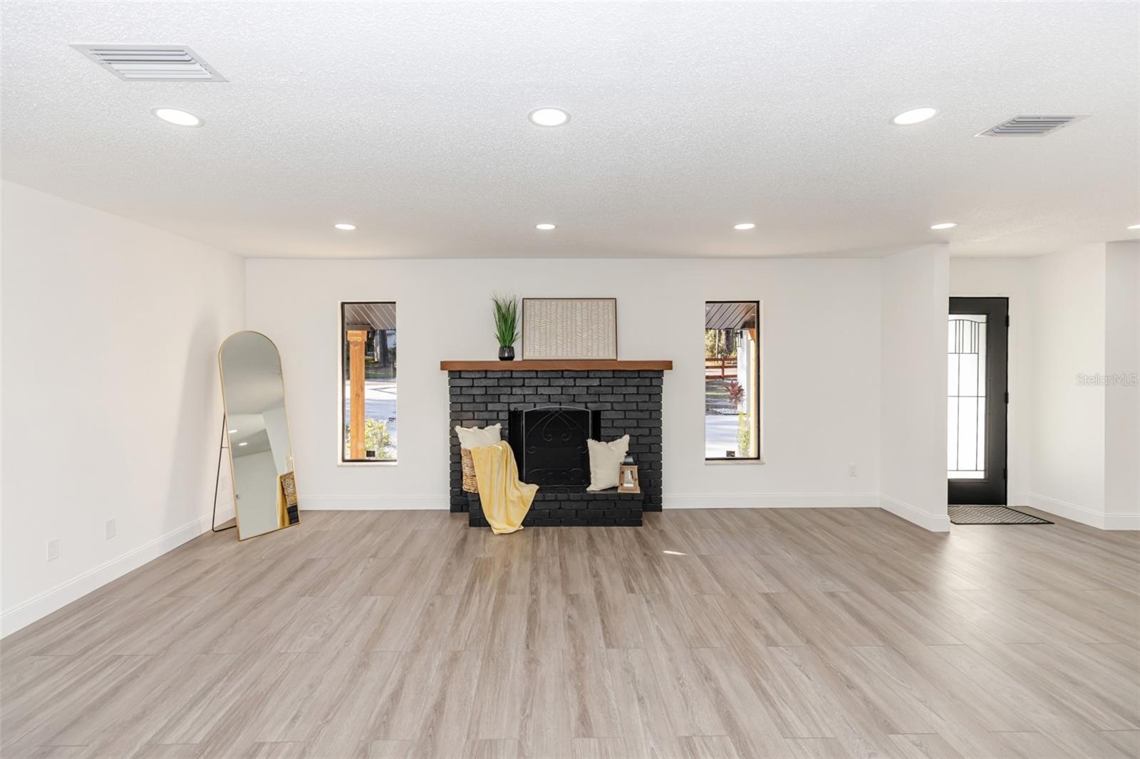 817 HELEN AVE, DELAND, FL, 32720