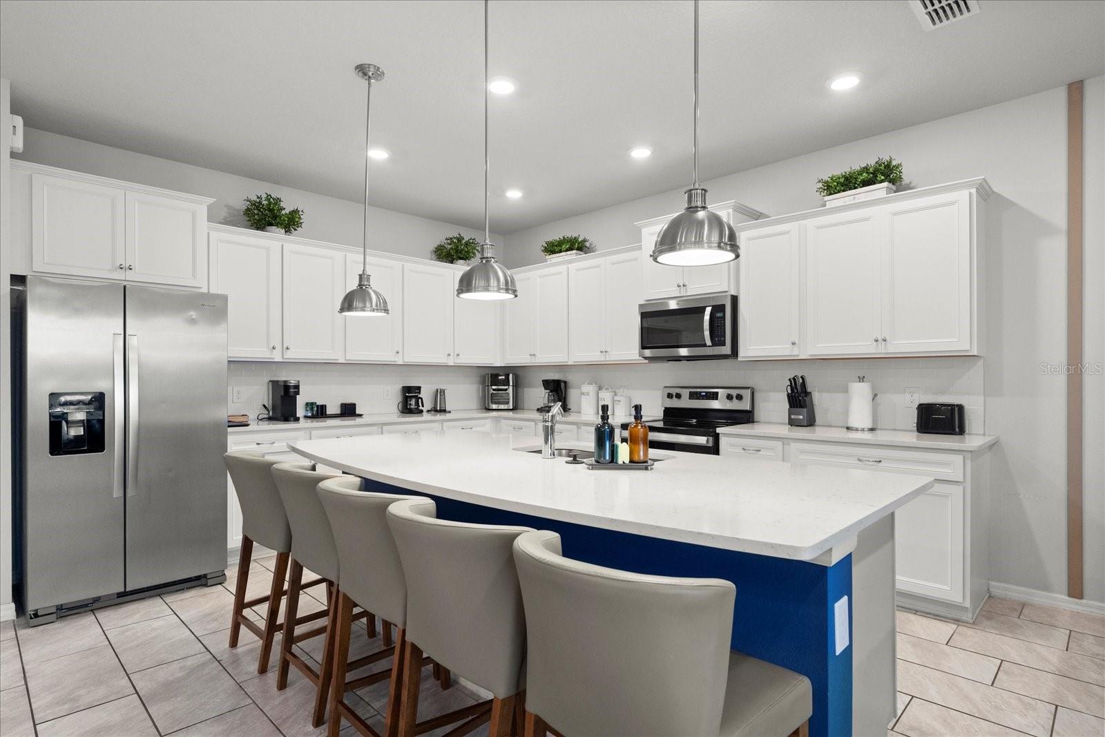 1986 SUMMER DR, DAVENPORT, FL, 33897