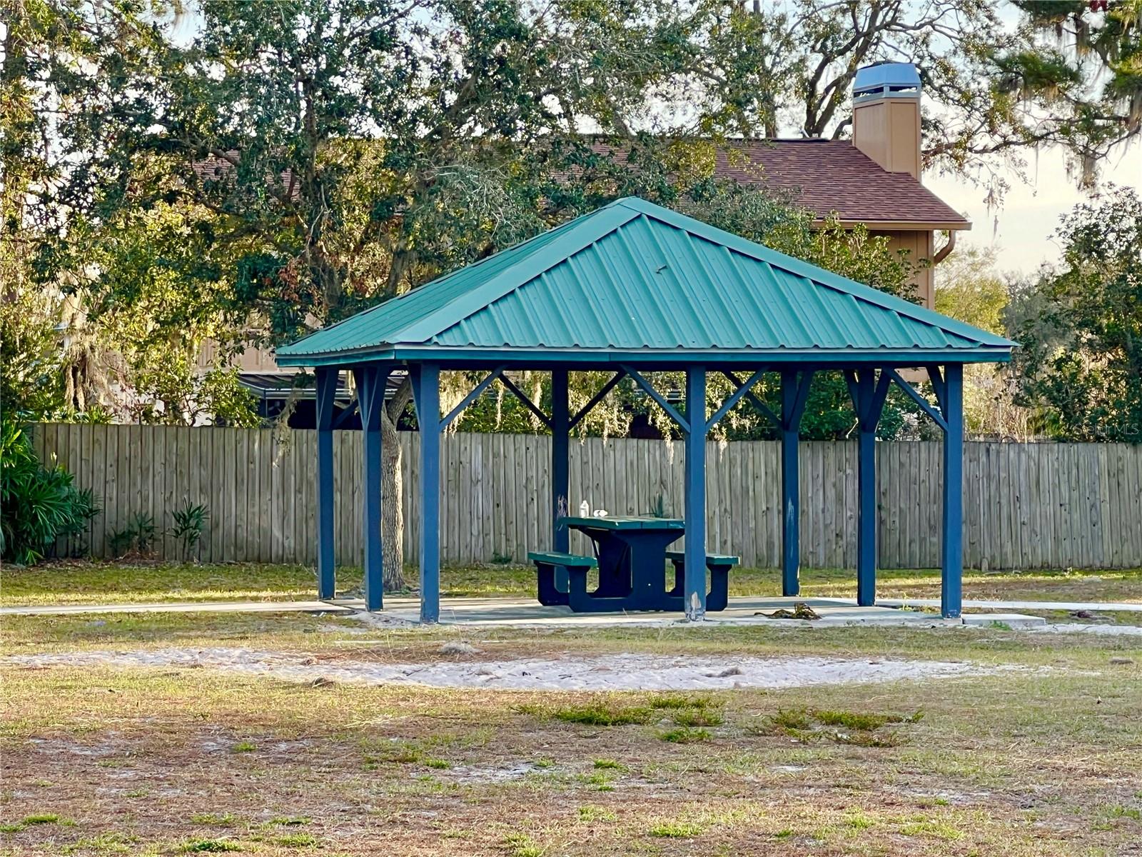 2102 GOLF MANOR BLVD, VALRICO, FL, 33596