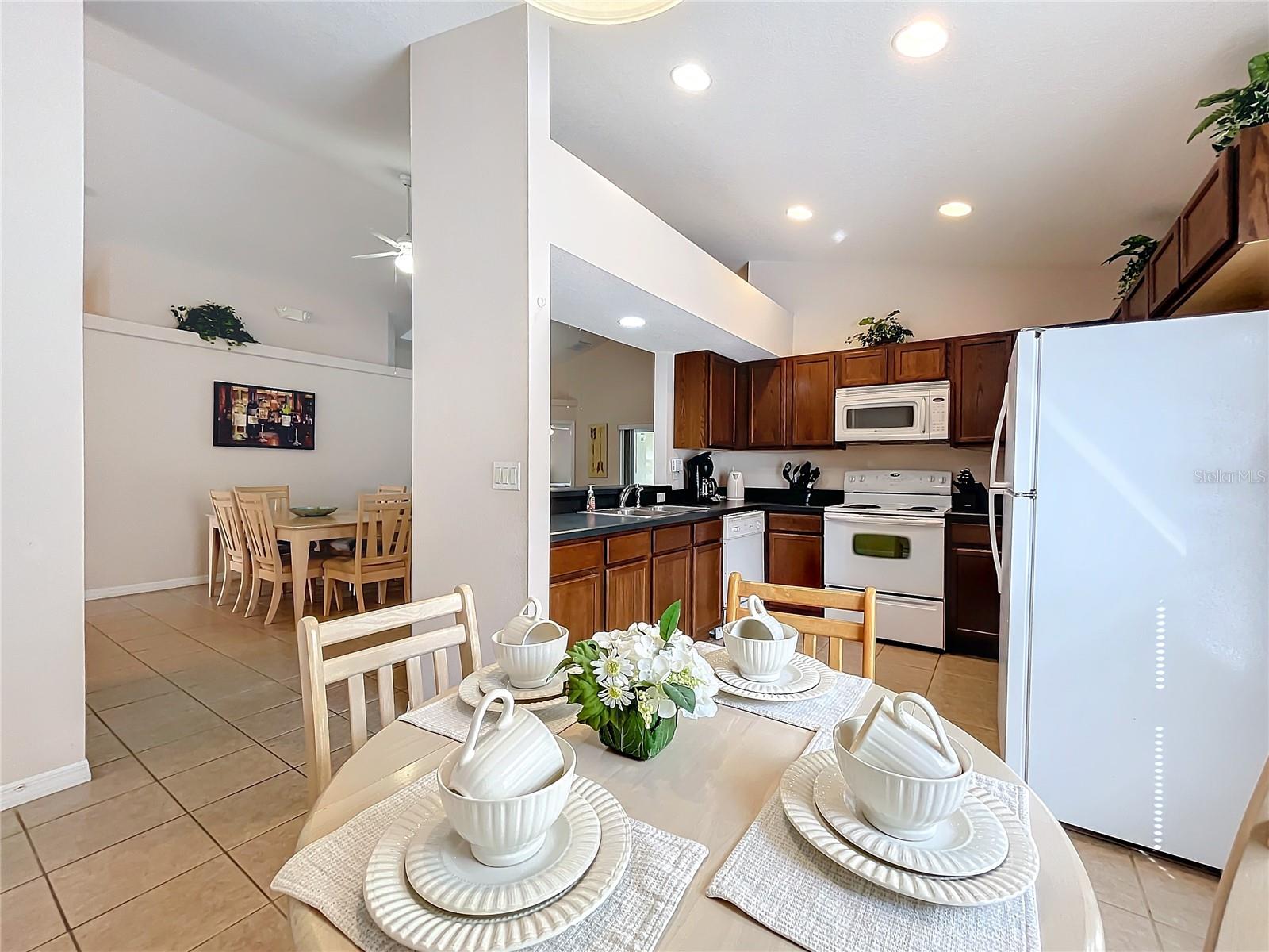 154 ROBIN RD, DAVENPORT, FL, 33896