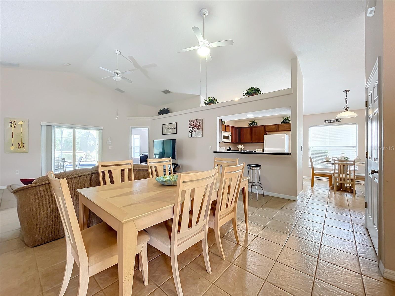 154 ROBIN RD, DAVENPORT, FL, 33896