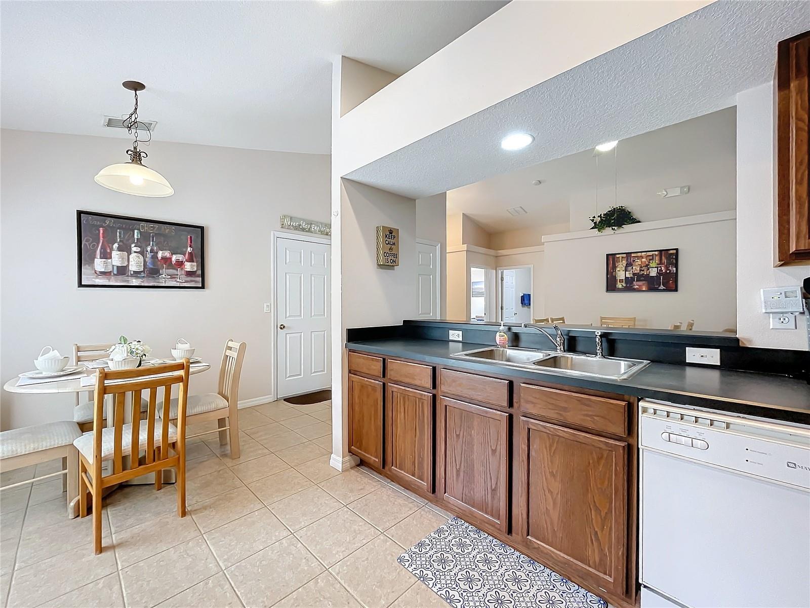 154 ROBIN RD, DAVENPORT, FL, 33896