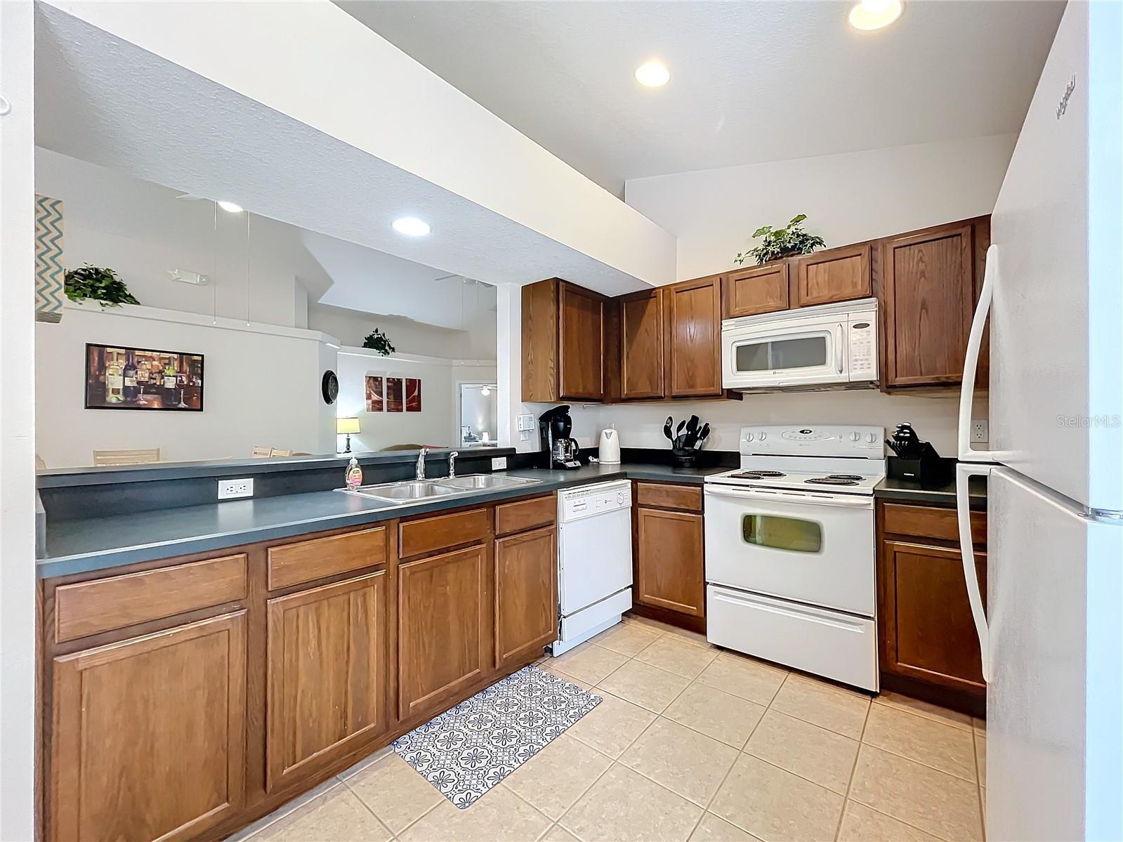 154 ROBIN RD, DAVENPORT, FL, 33896