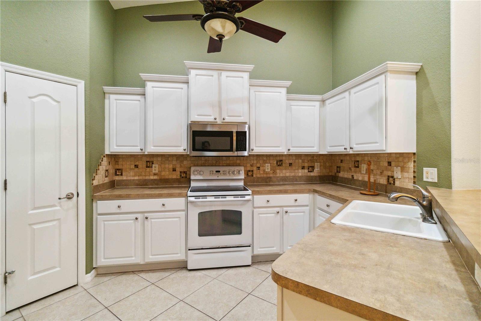 3717 LAKEWOOD BLVD, NORTH PORT, FL, 34287