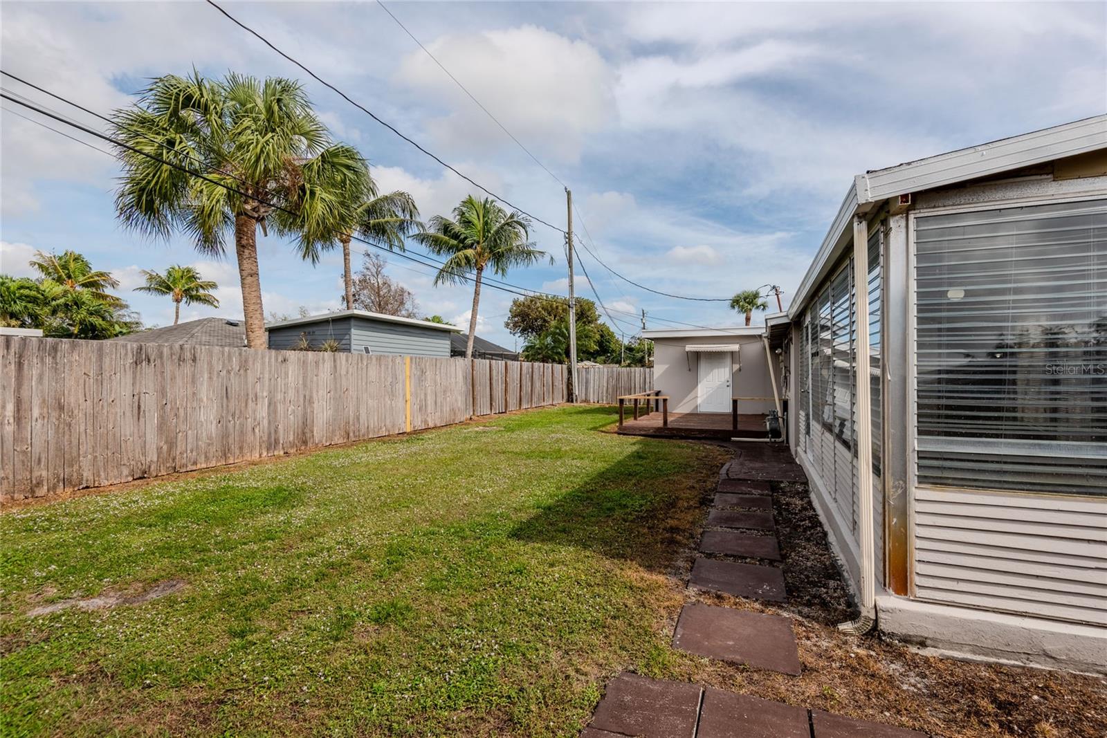 1338 CREST DR, LAKE WORTH, FL, 33461