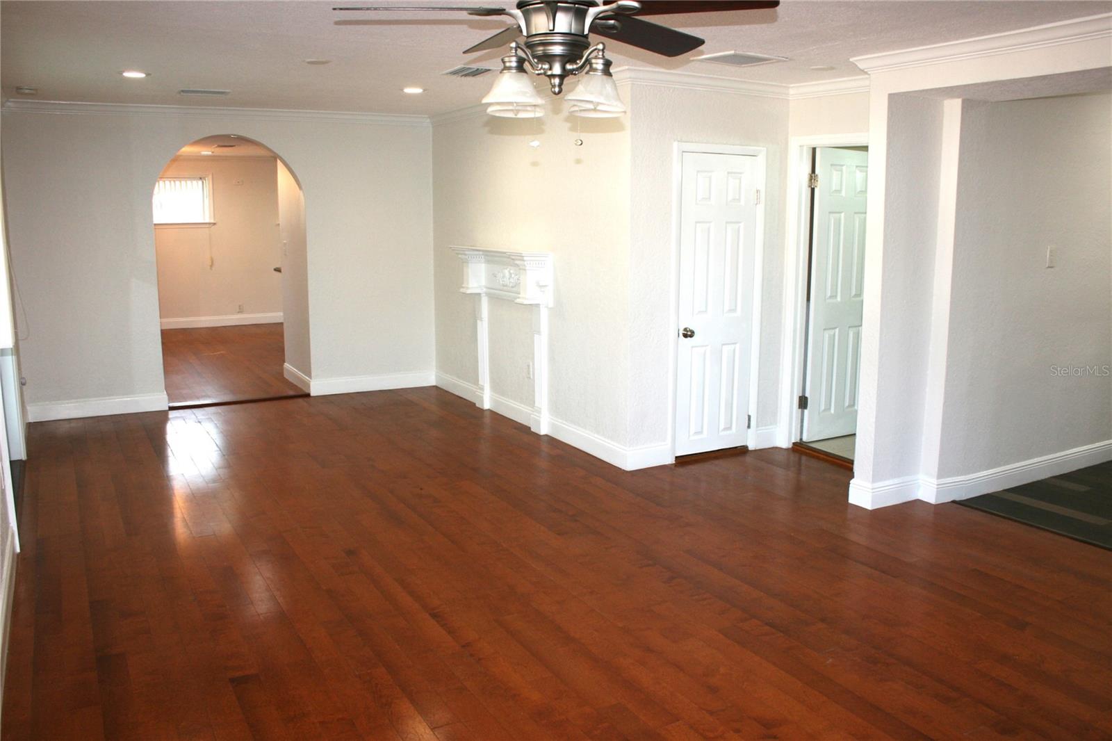 8006 N ROME AVE, TAMPA, FL, 33604