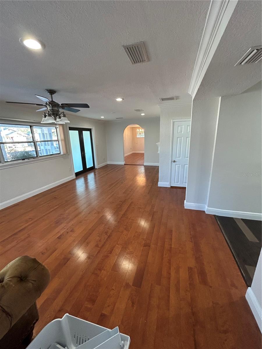 8006 N ROME AVE, TAMPA, FL, 33604