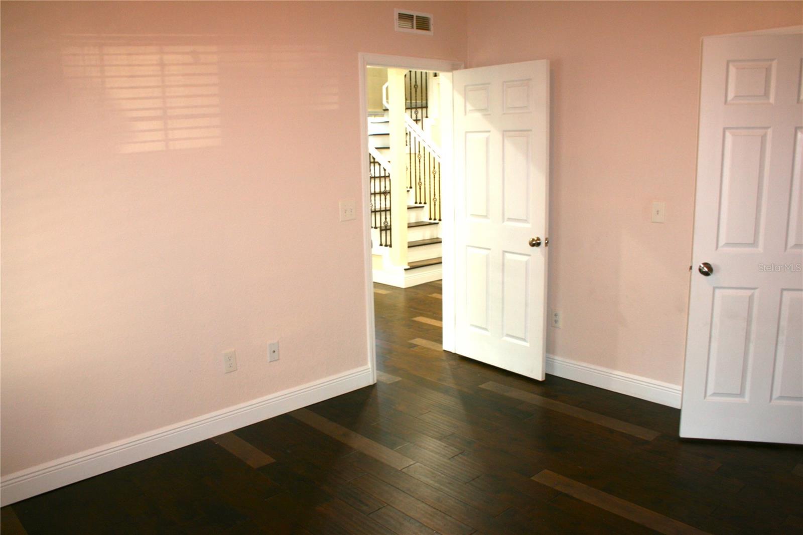 8006 N ROME AVE, TAMPA, FL, 33604