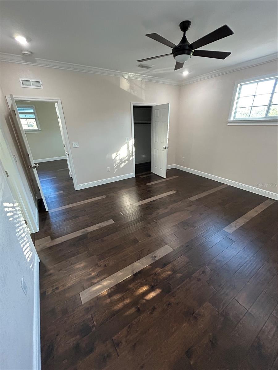 8006 N ROME AVE, TAMPA, FL, 33604