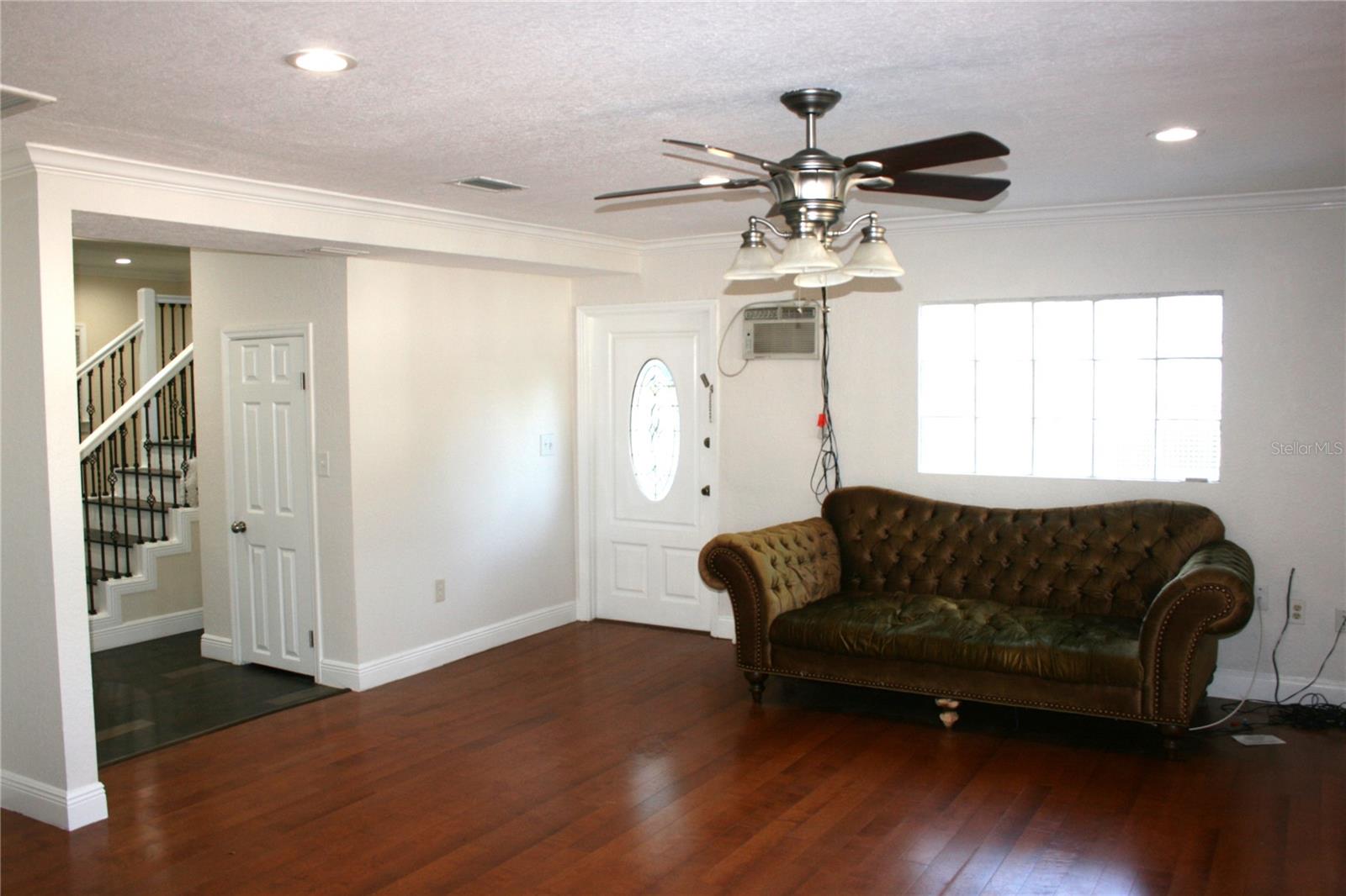 8006 N ROME AVE, TAMPA, FL, 33604