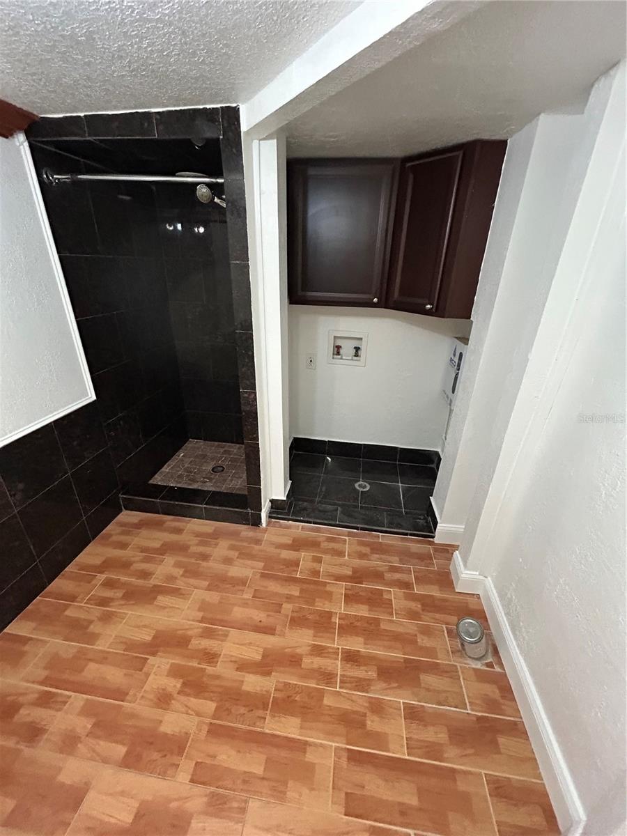 8006 N ROME AVE, TAMPA, FL, 33604