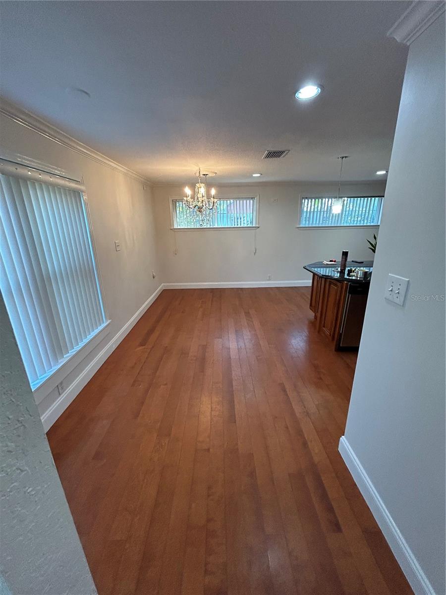 8006 N ROME AVE, TAMPA, FL, 33604