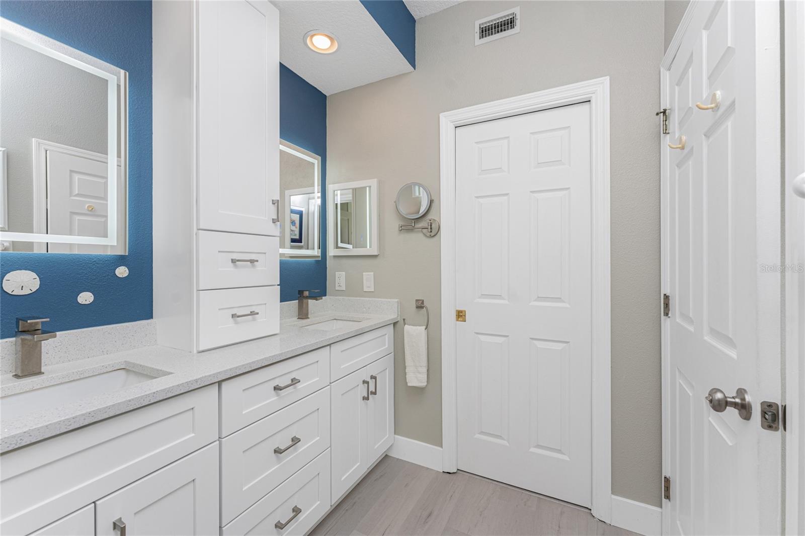 8226 HARBORSIDE CIR, ENGLEWOOD, FL, 34224