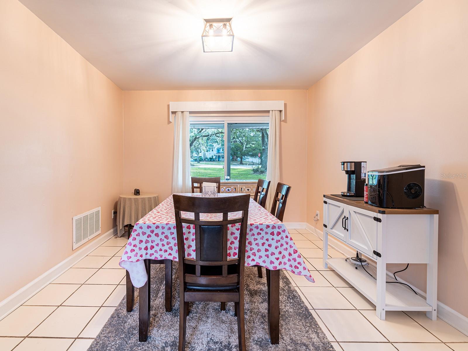 1080 BUENA VISTA AVE, BROOKSVILLE, FL, 34601