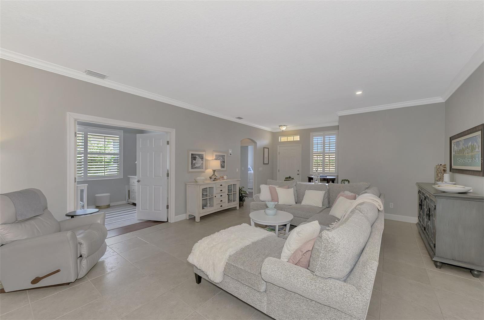 2136 MESIC HAMMOCK WAY, VENICE, FL, 34292