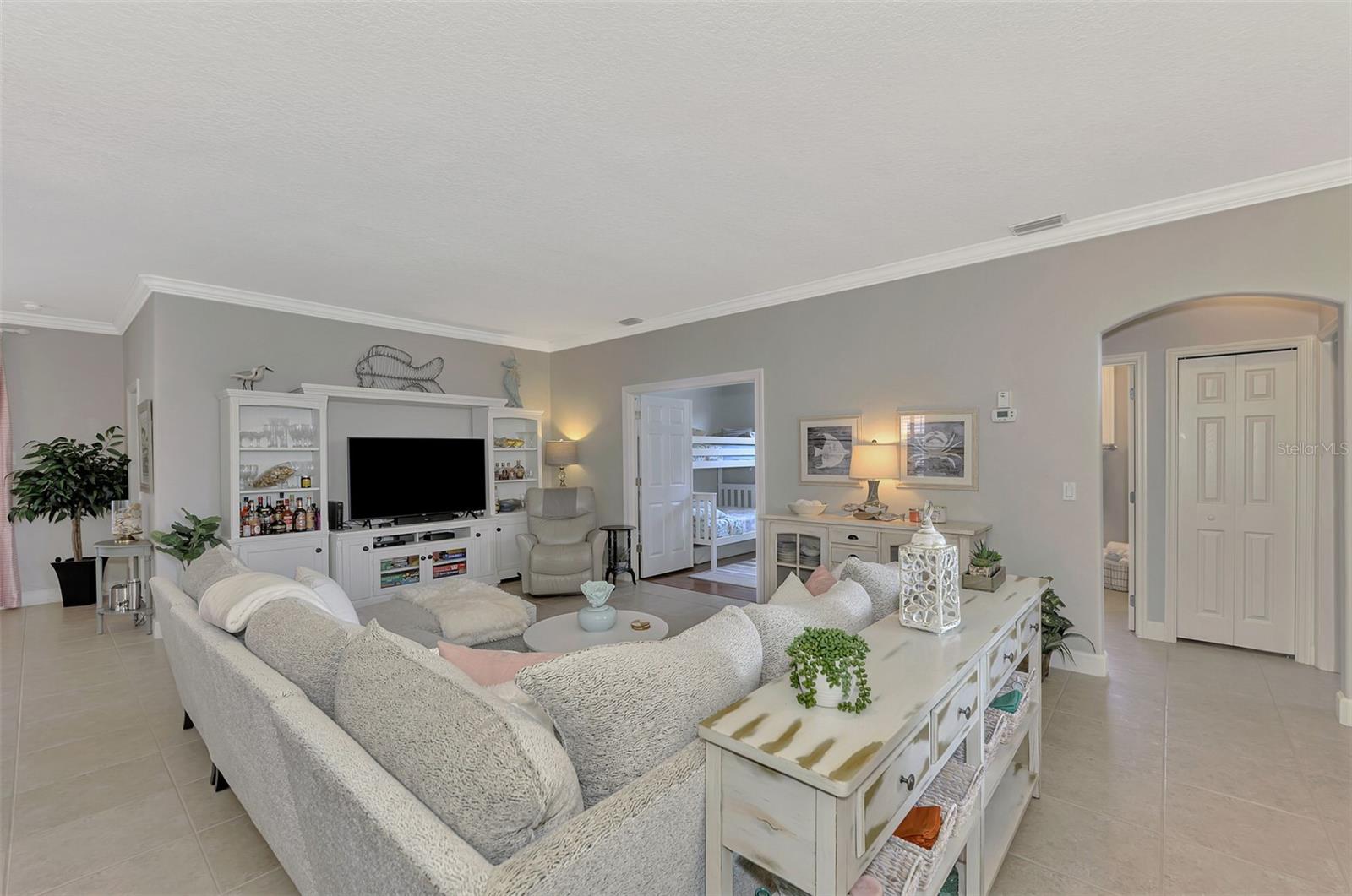 2136 MESIC HAMMOCK WAY, VENICE, FL, 34292