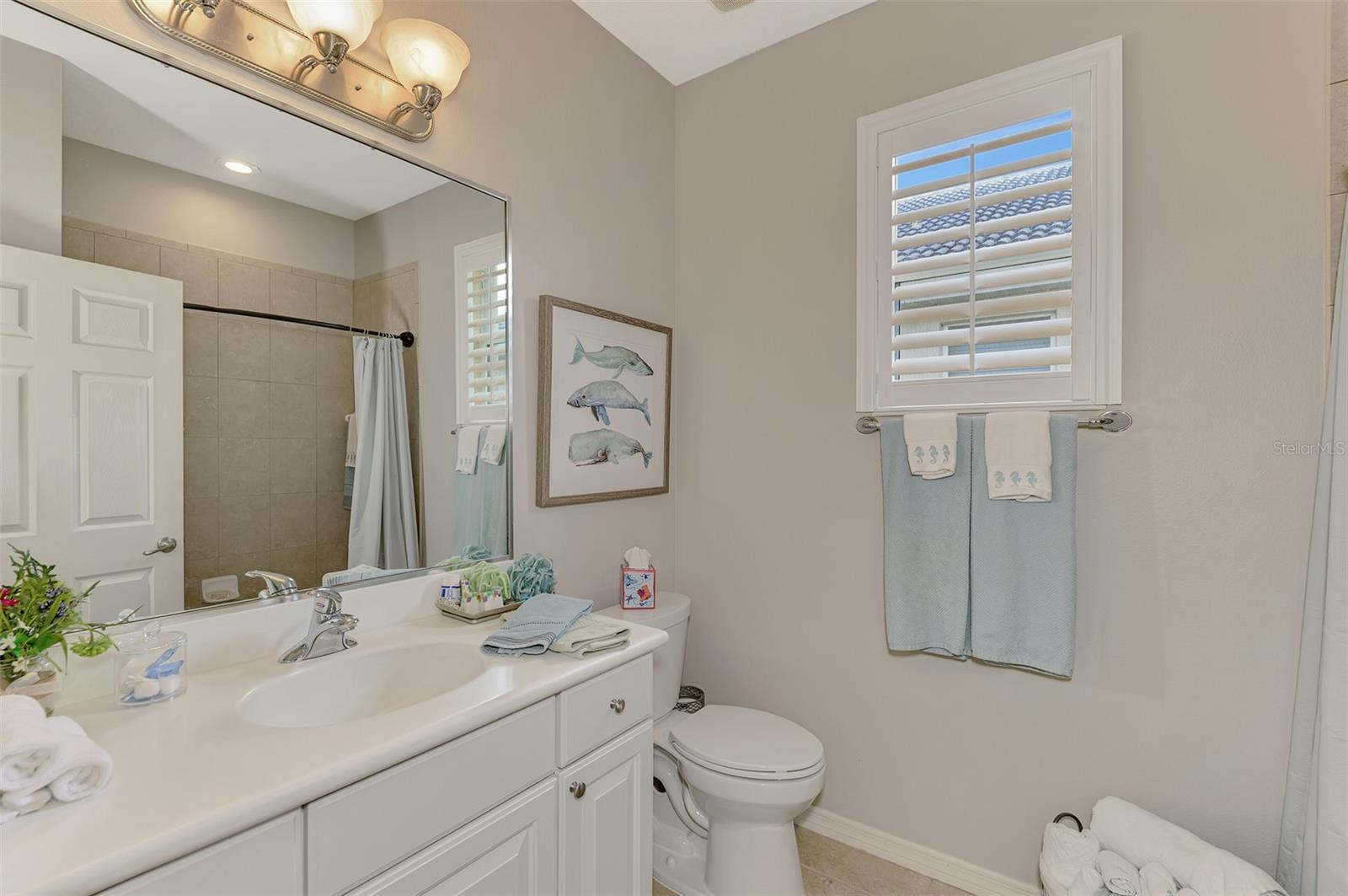 2136 MESIC HAMMOCK WAY, VENICE, FL, 34292