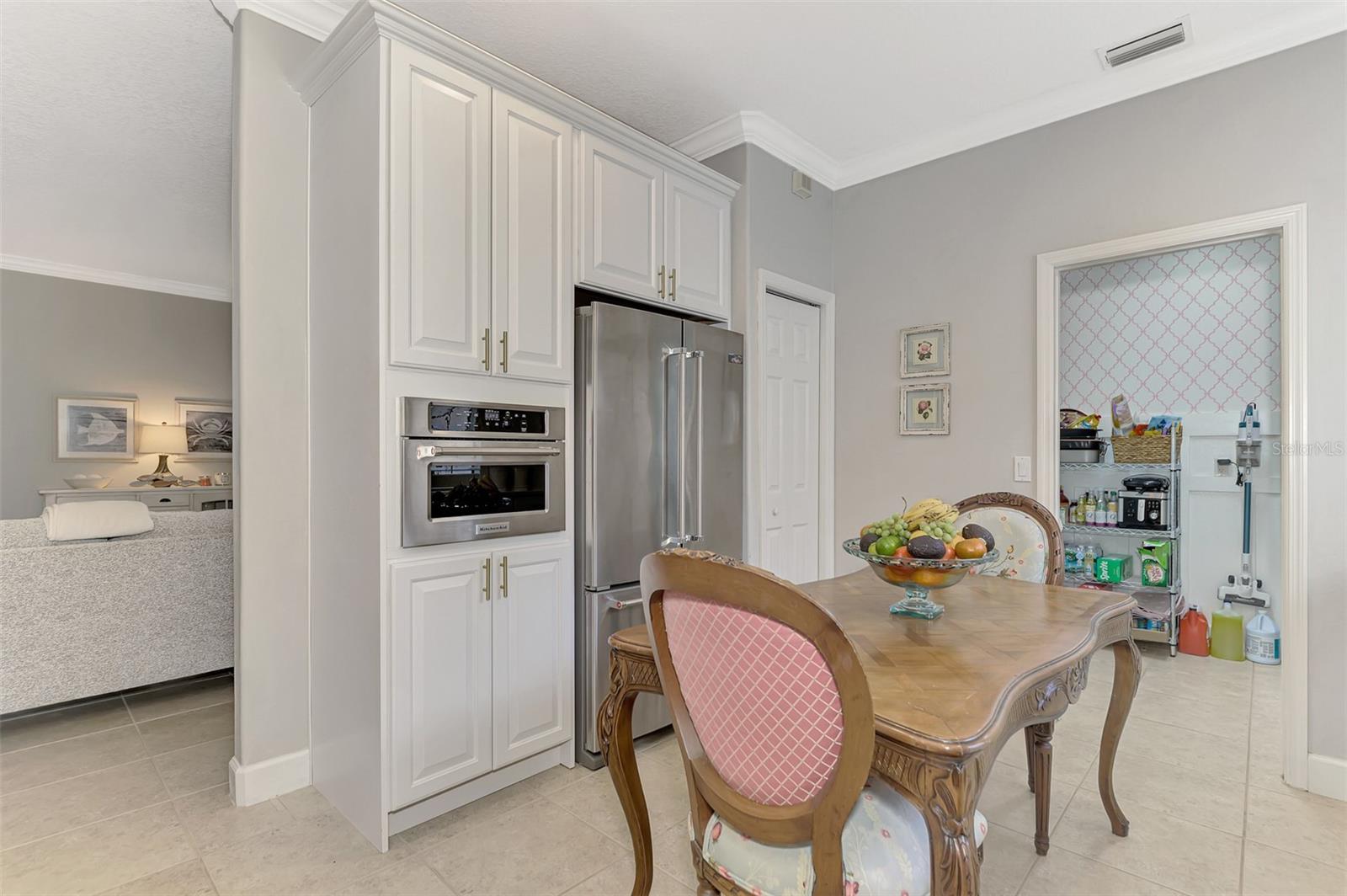 2136 MESIC HAMMOCK WAY, VENICE, FL, 34292