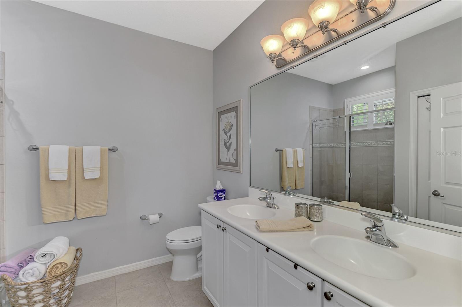 2136 MESIC HAMMOCK WAY, VENICE, FL, 34292