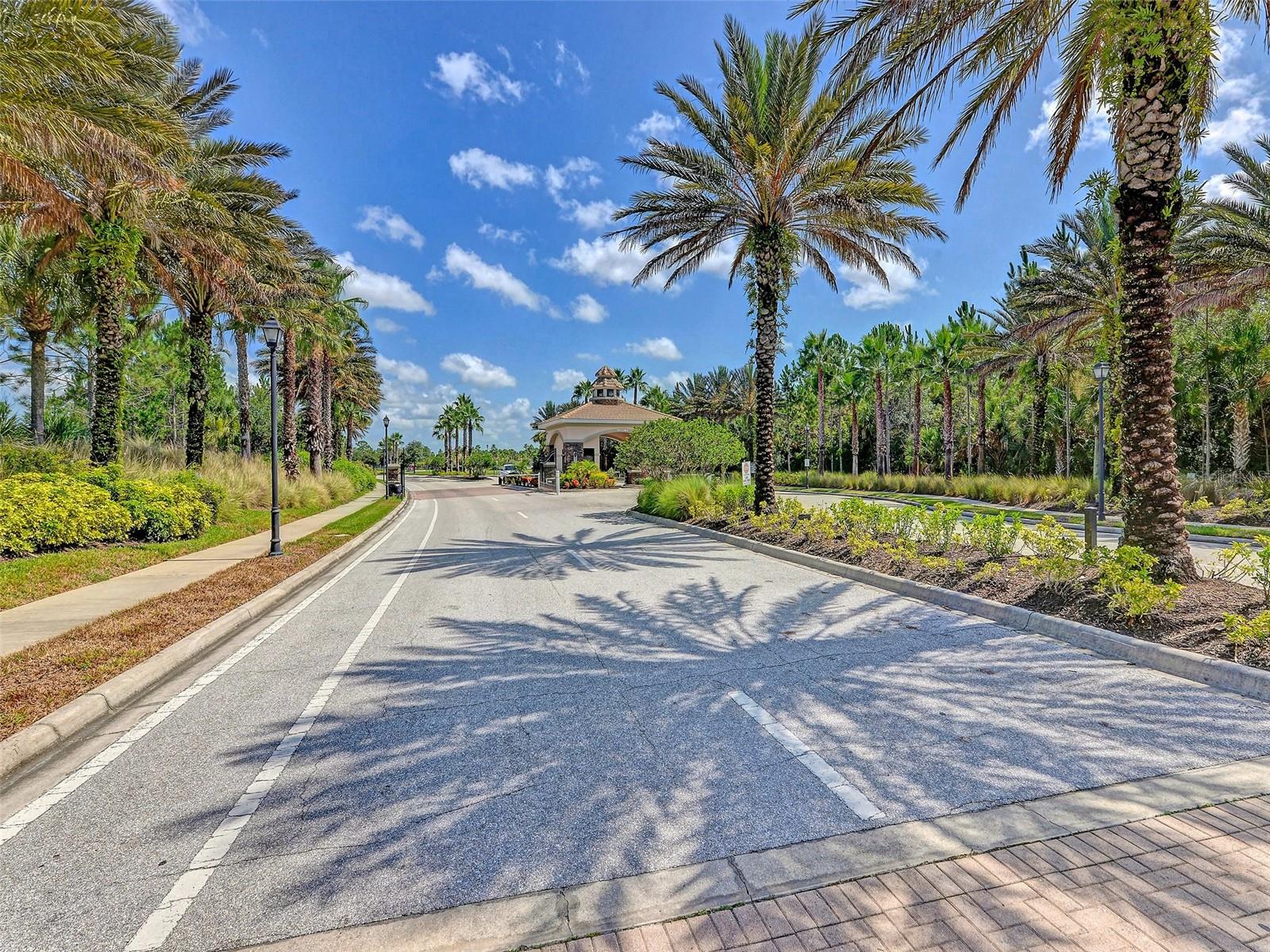 2136 MESIC HAMMOCK WAY, VENICE, FL, 34292