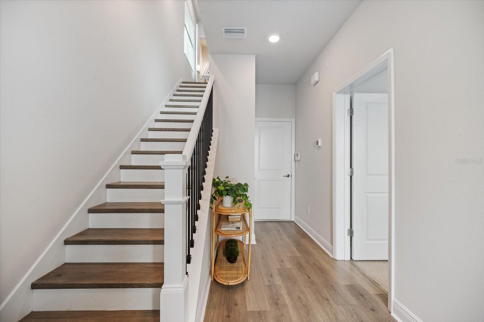 2462 MANGUM CT, SARASOTA, FL, 34237