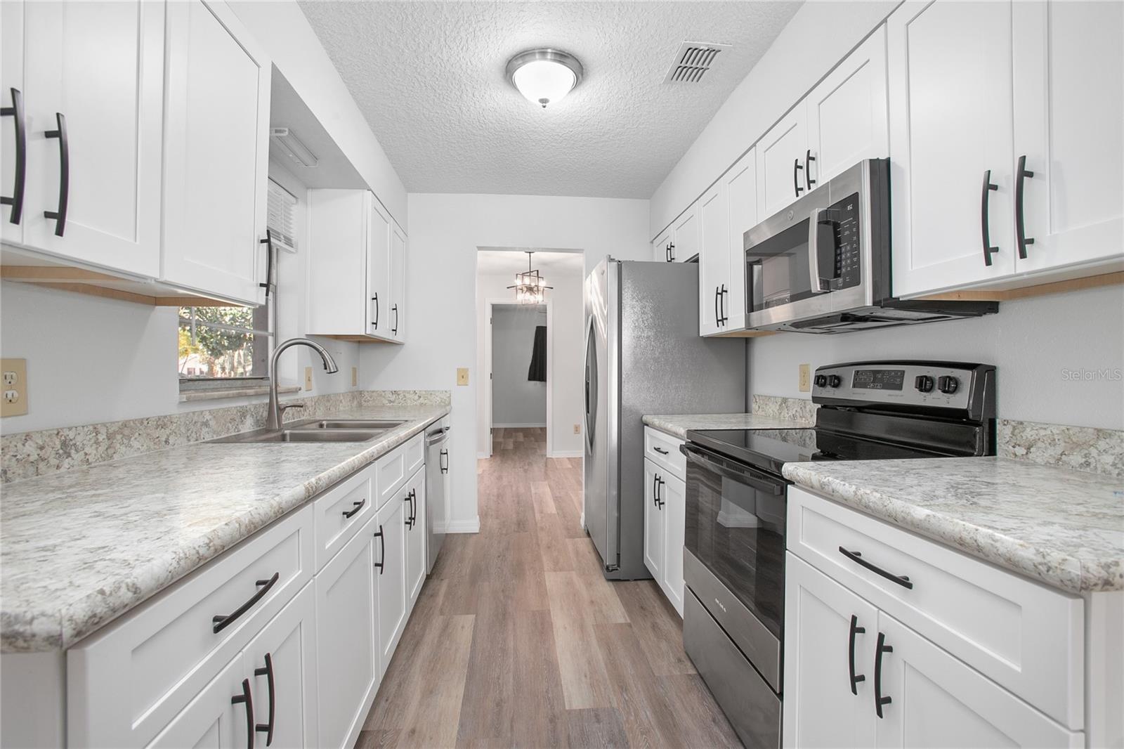 951 N THORPE AVE, ORANGE CITY, FL, 32763