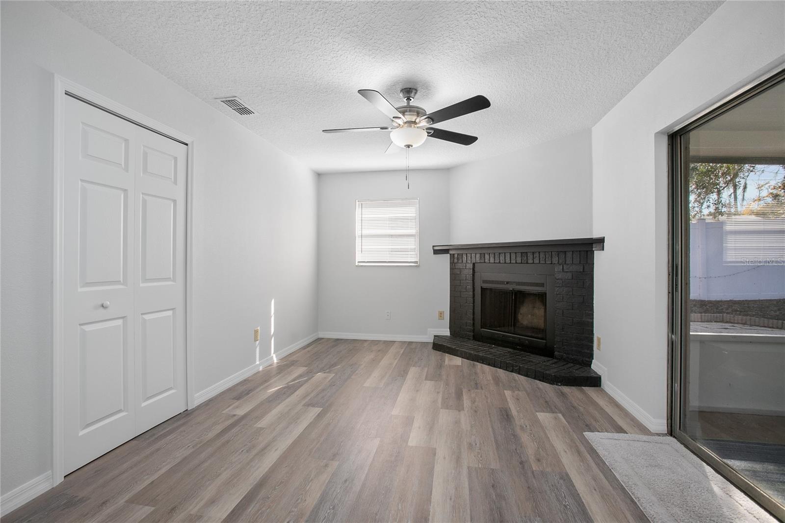 951 N THORPE AVE, ORANGE CITY, FL, 32763