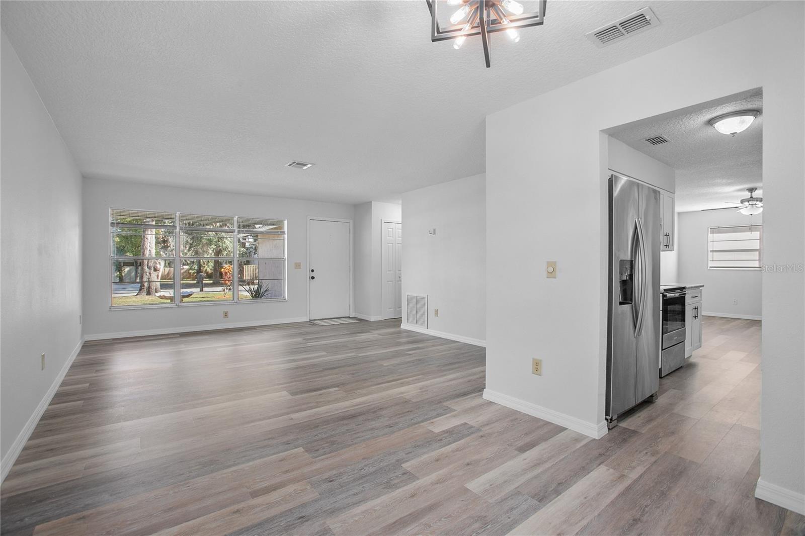 951 N THORPE AVE, ORANGE CITY, FL, 32763