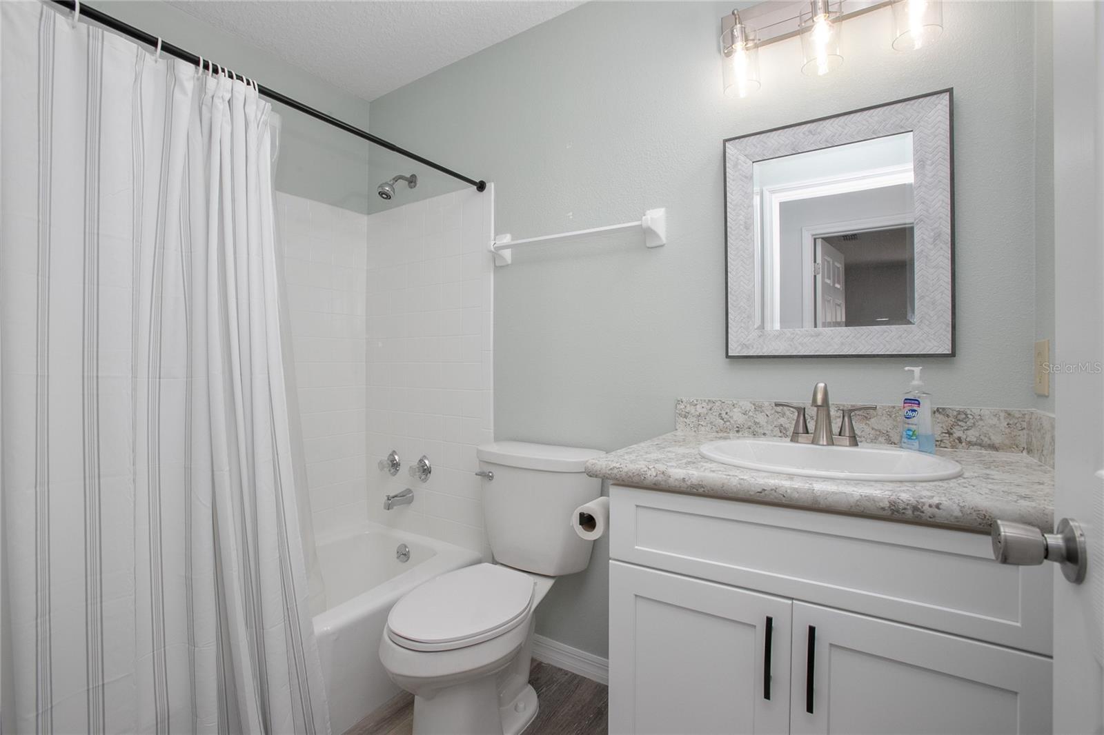 951 N THORPE AVE, ORANGE CITY, FL, 32763