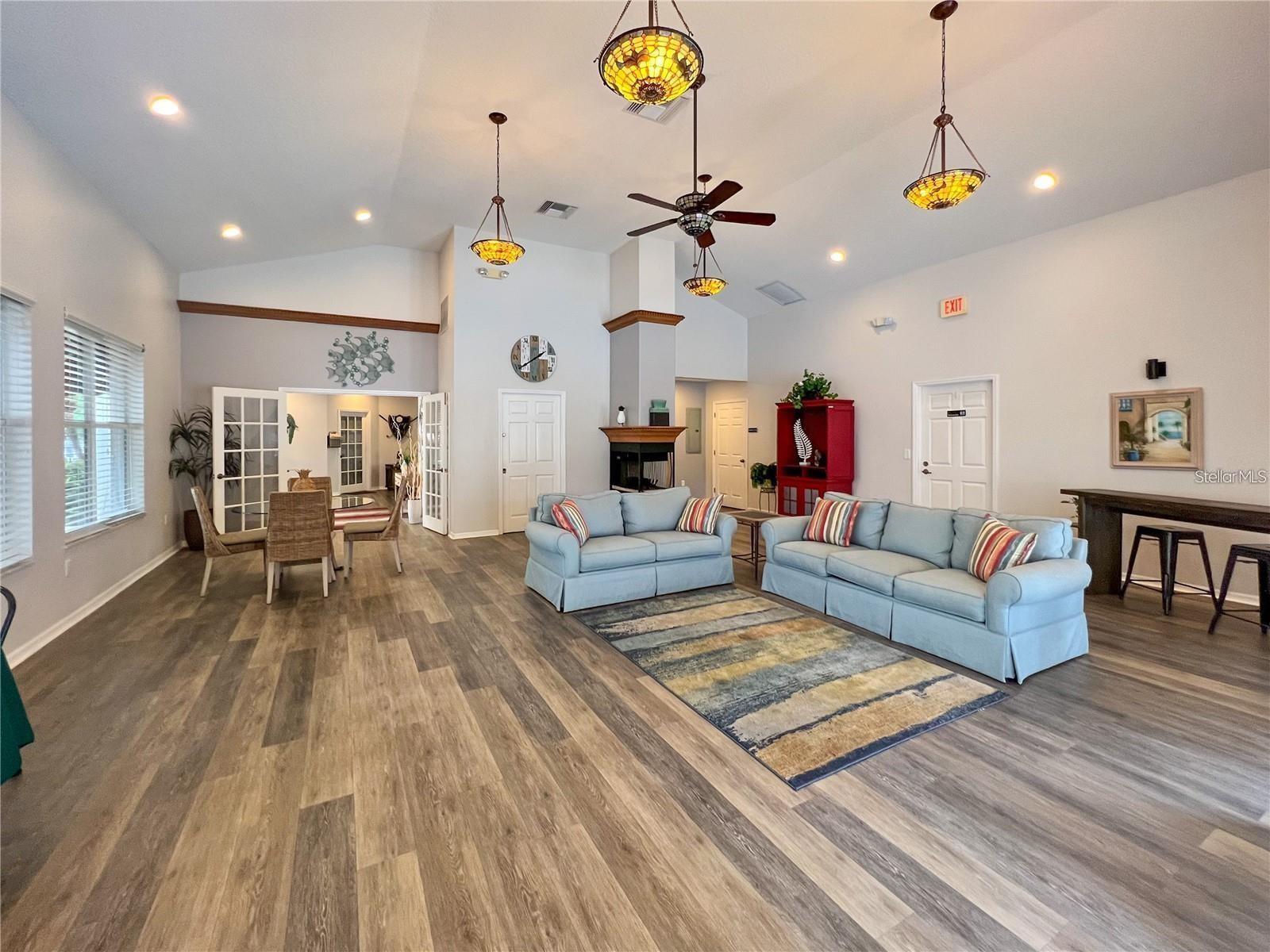 1200 COUNTRY CLUB DR #4102, LARGO, FL, 33771
