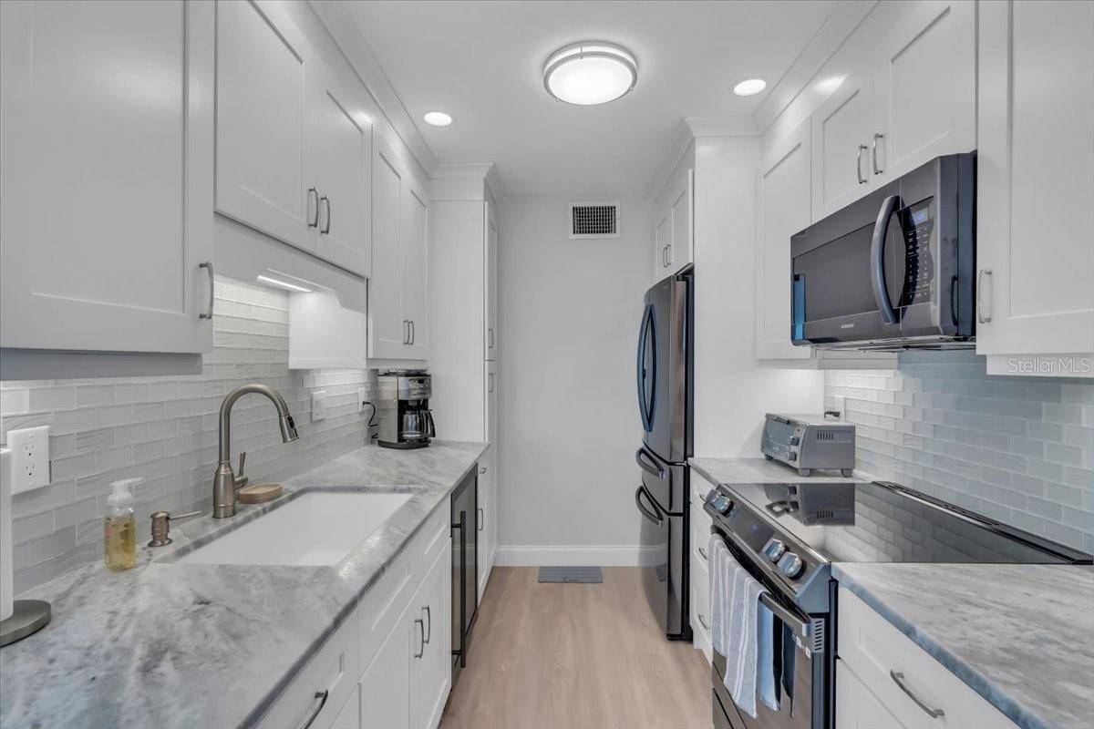 1555 TARPON CENTER DR #238, VENICE, FL, 34285